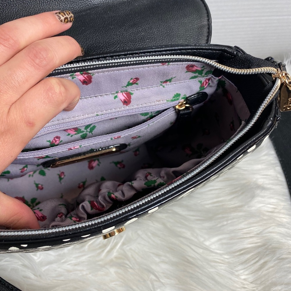 Vintage Betsey Johnson Bag - Picture 5 of 7